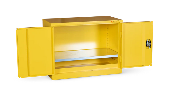 Armorgard Hazardous Floor Cupboard 900x465x700 c/w 1 Shelf