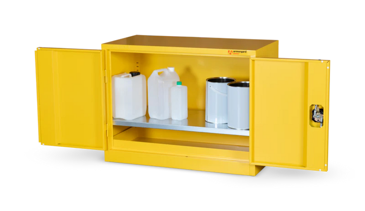 Armorgard Hazardous Floor Cupboard 900x465x700 c/w 1 Shelf